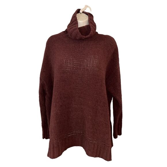 Aerie Women's Burgundy Knit Oversized Turtleneck Sweater Size S/P - Picture 3 of 7